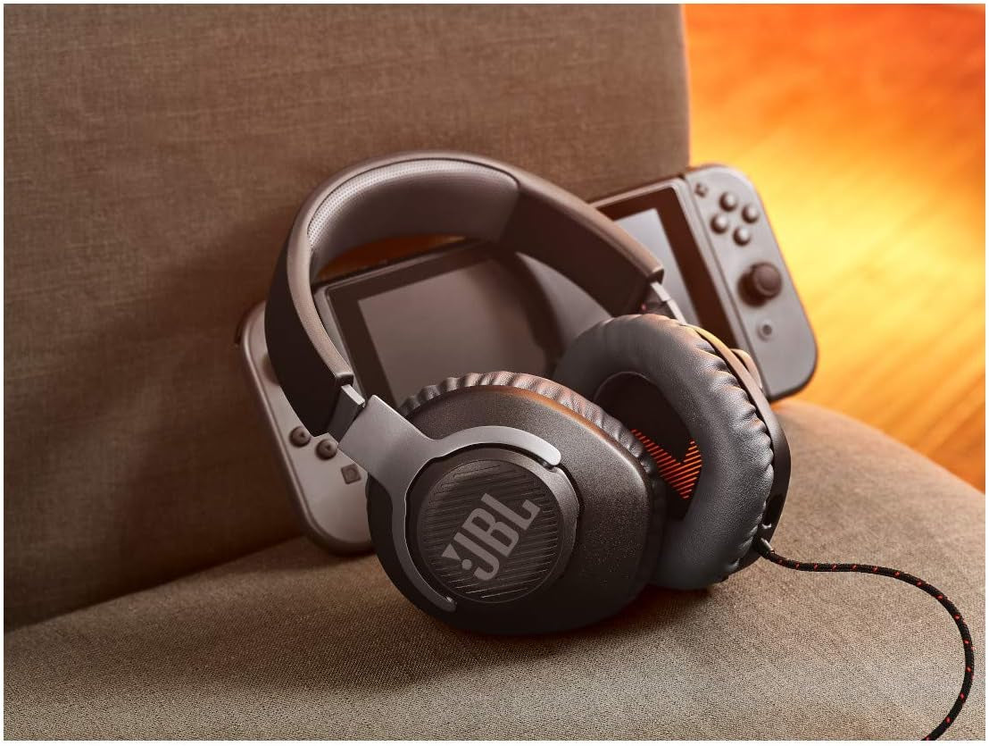 Quantum 100 - Wired Over-Ear Gaming Headphones - Black, Large